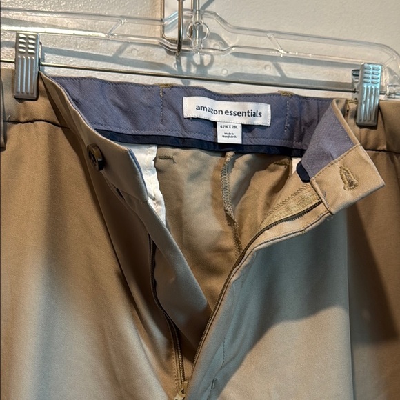 Amazon Essentials 42 x 29 Classic Fit Expandable Waist Flat Front Dress Pant - Picture 8 of 12